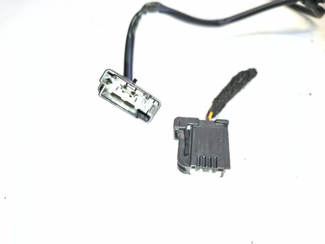 bontott OPEL KARL Jobb első Biztonsági Öv Csat