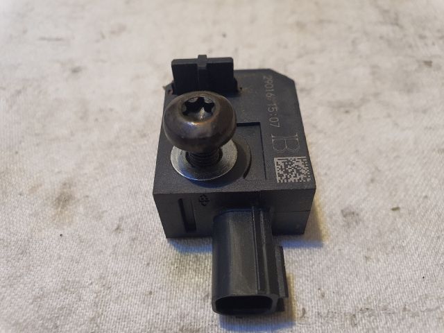 bontott OPEL KARL Jobb első Oldal Ütközés Érzékelő