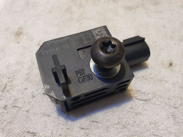 bontott OPEL KARL Jobb első Oldal Ütközés Érzékelő