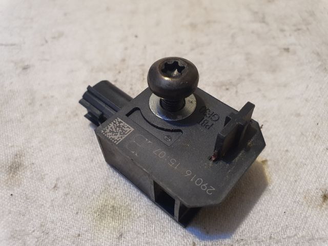 bontott OPEL KARL Jobb első Oldal Ütközés Érzékelő