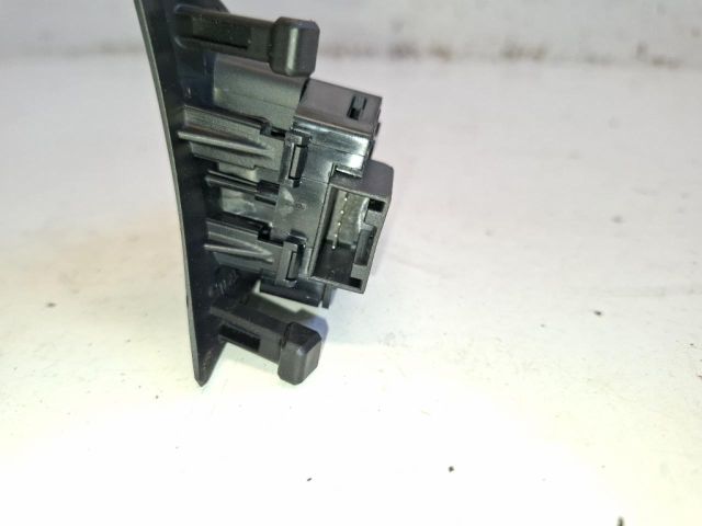 bontott OPEL KARL Jobb Multikormány Kapcsoló