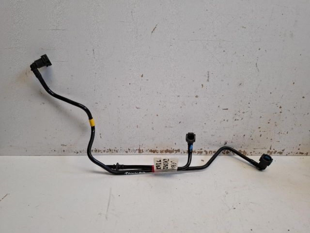 bontott OPEL KARL Üzemanyagcső