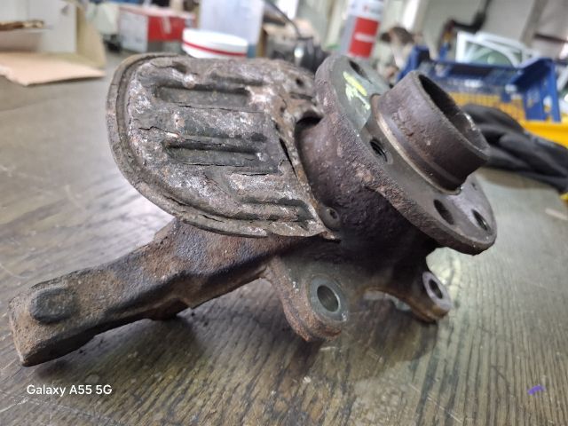 bontott OPEL MERIVA A Bal első Csonkállvány Kerékaggyal