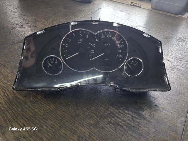 bontott OPEL MERIVA A Kilométeróra