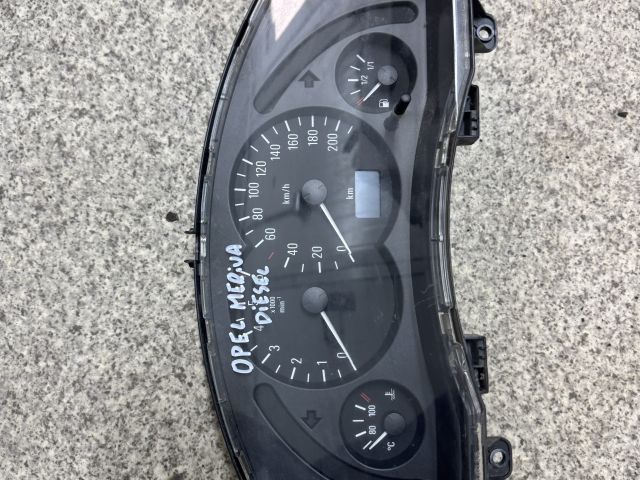 bontott OPEL MERIVA A Kilométeróra