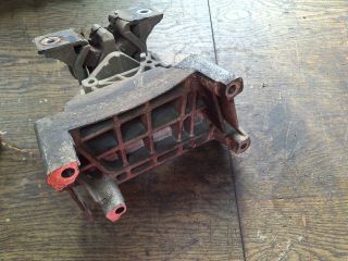 bontott OPEL MERIVA A Motor Tartó Bak (Fém)