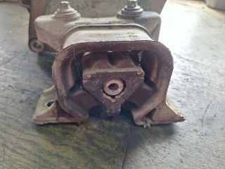 bontott OPEL MERIVA A Motor Tartó Bak (Fém)