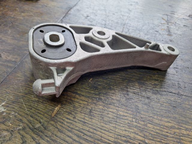 bontott OPEL MERIVA A Váltó Tartó Bak (Pozíciófüggetlen)