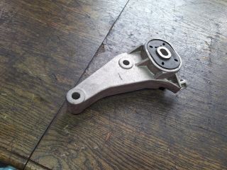 bontott OPEL MERIVA A Váltó Tartó Bak (Pozíciófüggetlen)