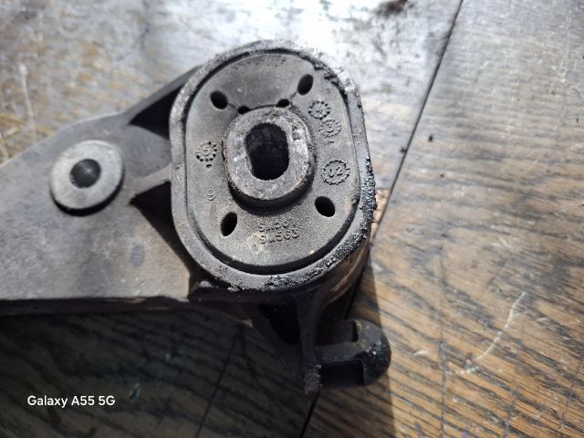 bontott OPEL MERIVA A Váltó Tartó Bak (Pozíciófüggetlen)