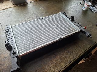 bontott OPEL MERIVA A Vízhűtő Radiátor (Klímás)