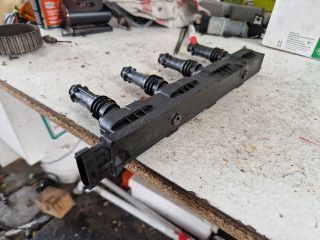 bontott OPEL MERIVA A Gyújtótrafó Szett