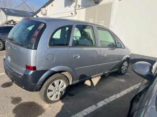 bontott OPEL MERIVA A Homlokfal (Üres lemez)