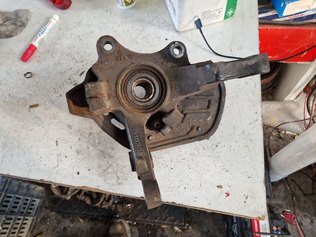 bontott OPEL MERIVA A Jobb első Csonkállvány Kerékaggyal