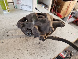 bontott OPEL MERIVA A Jobb első Féknyereg Munkahengerrel