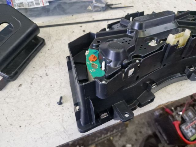 bontott OPEL MERIVA A Kilométeróra