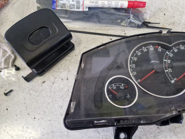 bontott OPEL MERIVA A Kilométeróra