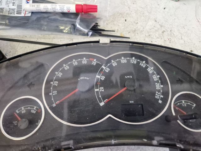 bontott OPEL MERIVA A Kilométeróra