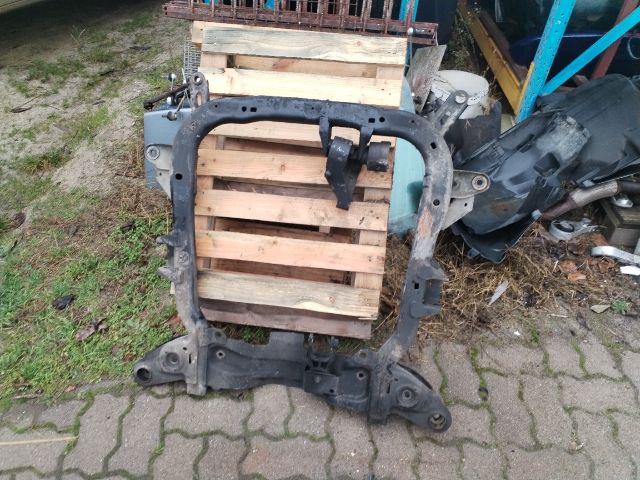 bontott OPEL MERIVA A Első Bölcső