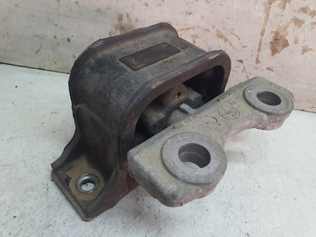 bontott OPEL MERIVA A Motor Tartó Bak (Fém)