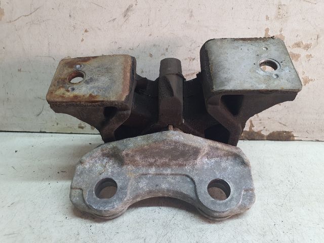 bontott OPEL MERIVA A Motor Tartó Bak (Fém)