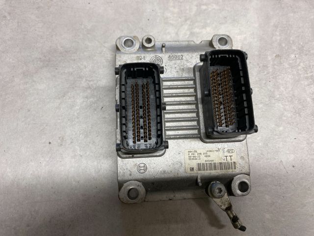 bontott OPEL MERIVA A Motorvezérlő