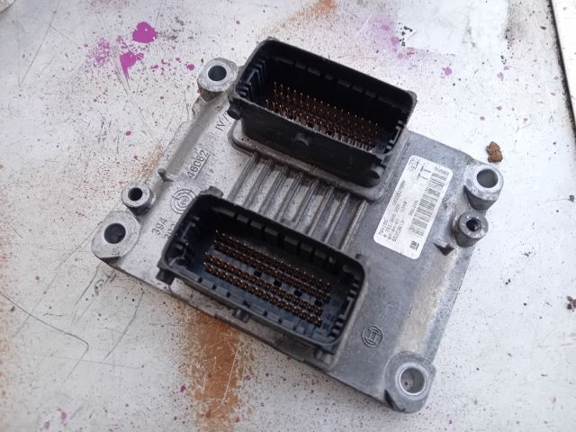 bontott OPEL MERIVA A Motorvezérlő