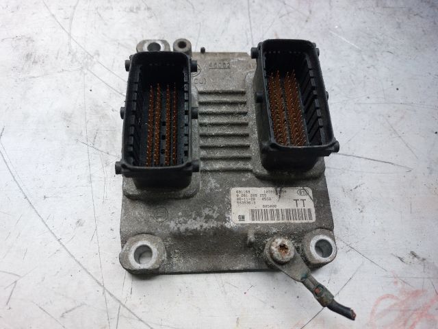 bontott OPEL MERIVA A Motorvezérlő