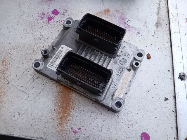 bontott OPEL MERIVA A Motorvezérlő