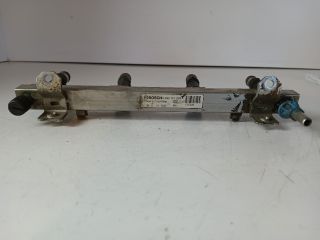 bontott OPEL MERIVA A Porlasztó Sor / Híd