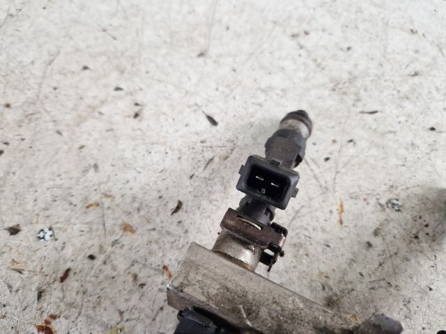 bontott OPEL MERIVA A Porlasztó Sor / Híd