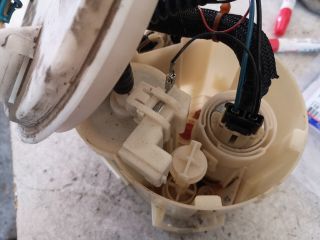 bontott OPEL MERIVA A Üzemanyag Szivattyú