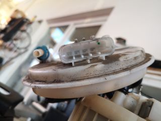 bontott OPEL MERIVA A Üzemanyag Szivattyú