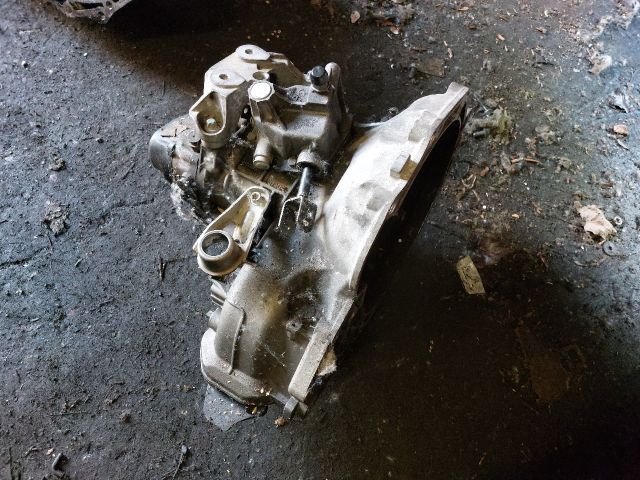 bontott OPEL MERIVA A Váltó (Mechanikus)