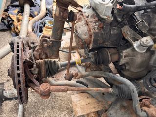 bontott OPEL MERIVA A Bal első Féknyereg Munkahengerrel