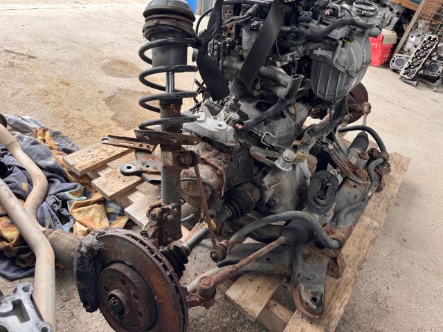 bontott OPEL MERIVA A Jobb első Féknyereg Munkahengerrel