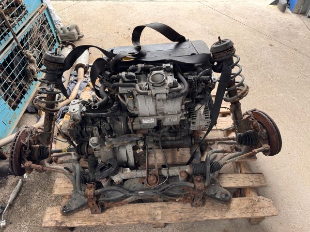 bontott OPEL MERIVA A Jobb első Féknyereg Munkahengerrel