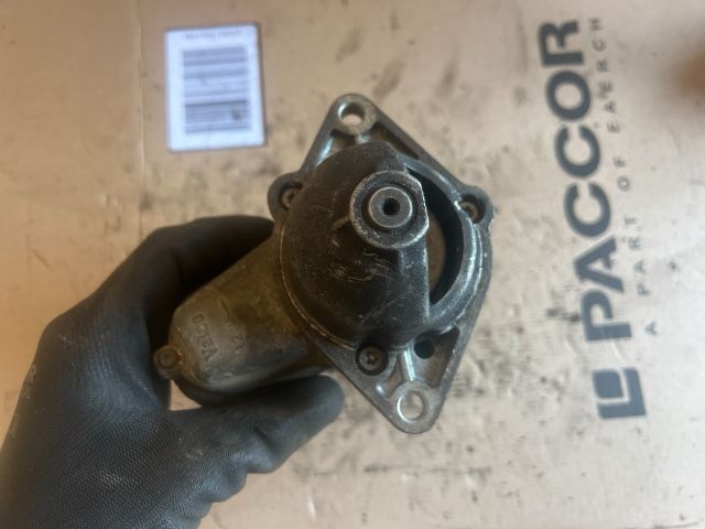 bontott OPEL MERIVA A Önindító