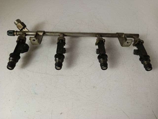 bontott OPEL MERIVA A Porlasztó Sor / Híd