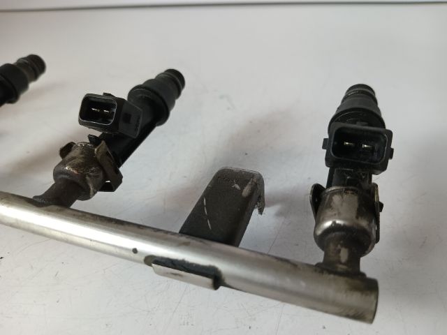 bontott OPEL MERIVA A Porlasztó Sor / Híd