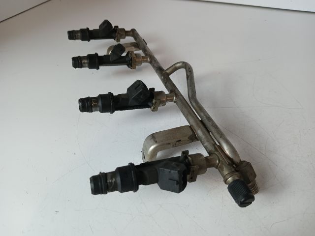 bontott OPEL MERIVA A Porlasztó Sor / Híd