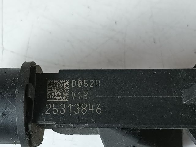 bontott OPEL MERIVA A Porlasztó Sor / Híd