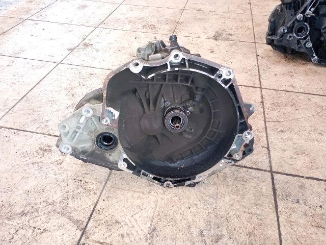 bontott OPEL MERIVA A Váltó (Mechanikus)
