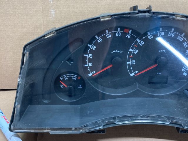 bontott OPEL MERIVA A Kilométeróra