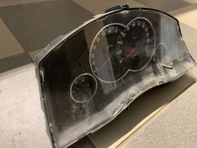 bontott OPEL MERIVA A Kilométeróra