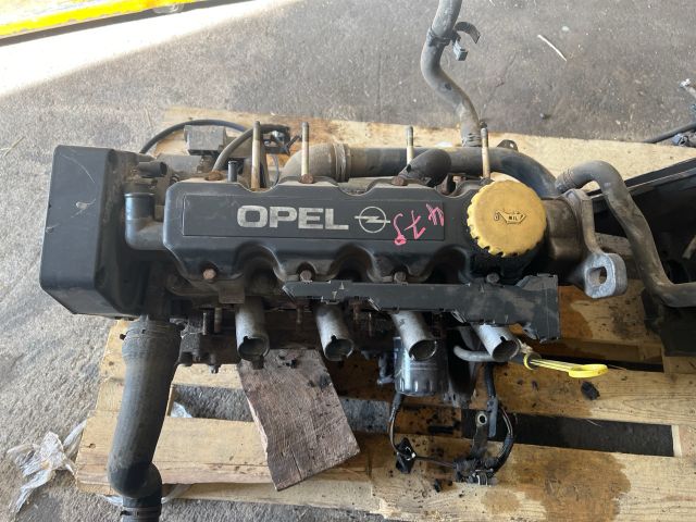 bontott OPEL MERIVA A Motor (Fűzött blokk hengerfejjel)