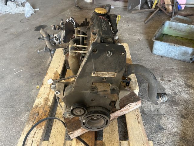 bontott OPEL MERIVA A Motor (Fűzött blokk hengerfejjel)