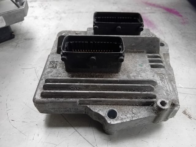 bontott OPEL MERIVA A Motorvezérlő