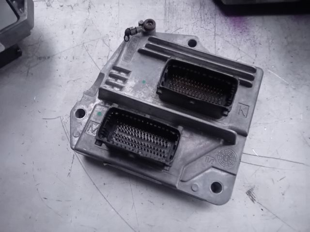 bontott OPEL MERIVA A Motorvezérlő