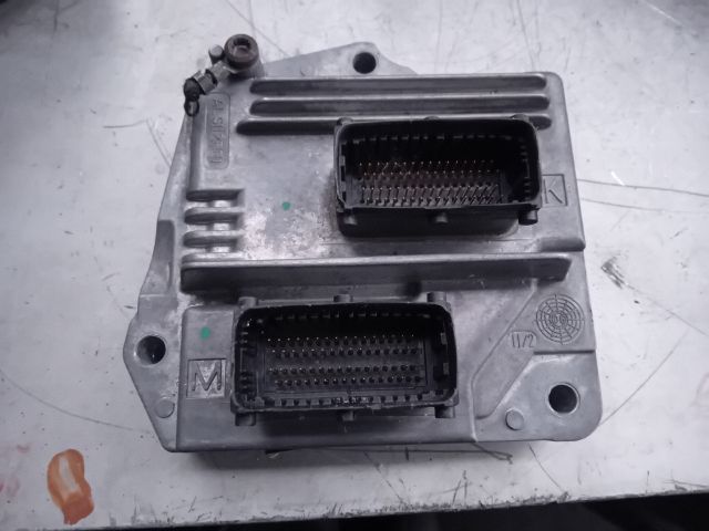 bontott OPEL MERIVA A Motorvezérlő